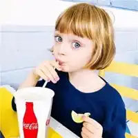 头像女生小孩欧美头像欧美可爱小女孩头像图片