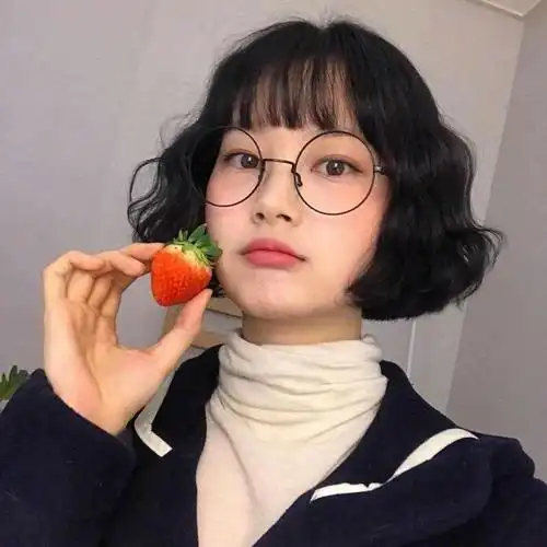 哪些发型对于女生来说是最百搭的,而且还能显脸小
