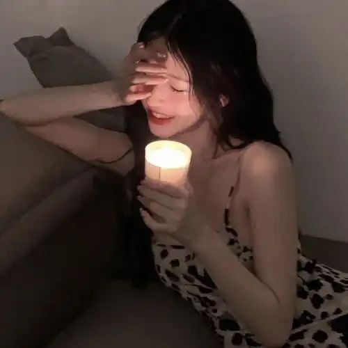 ins绝绝子女生头像
