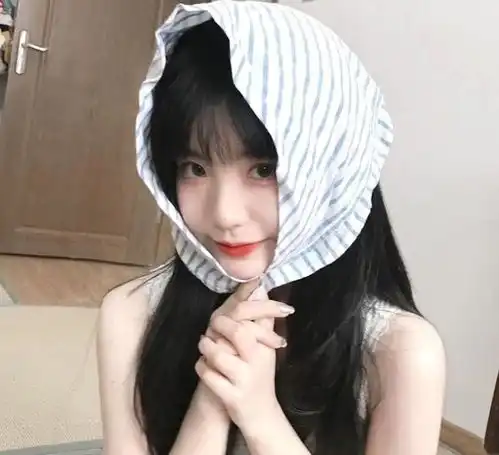 被神明贩卖的温柔仙句星星还在燃烧,我寻找着我的太阳