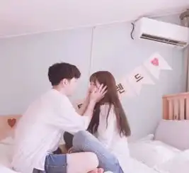 网易云热评喜欢这种东西,就算是捂住嘴巴,也会从眼睛里跑出来