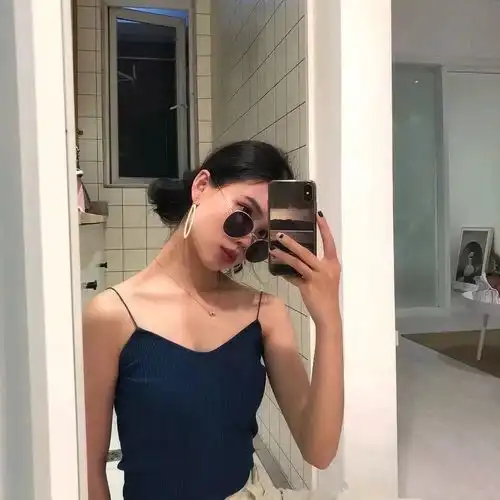 每日一扎你那么甜不适合风吹日晒只适合躺在我怀里