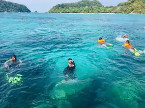 一番周折到房间休息都已经12点了,在车上的时候我就想回国了,好累啊