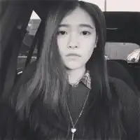 我们这样痛爱着到底有没有错黑色头像