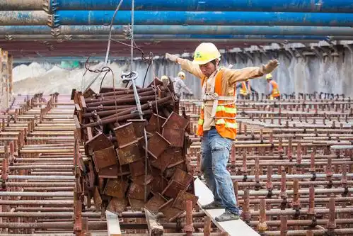 穷人的孩子早当家,暑假工地打工,我遇见了影响一生的人