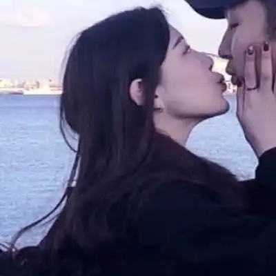 头像女2020年最火情侣头