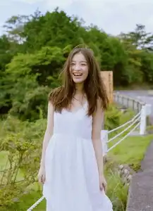 神奇液态牙膏无需沾水,大黄牙白3度,口气变仙气
