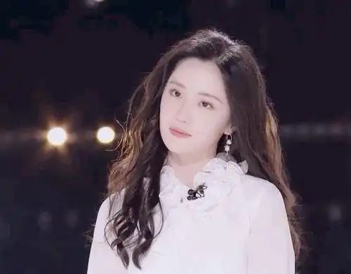 创3陈卓璇弹唱无羁,陈情女孩泪目,那个夏天感觉又回来了