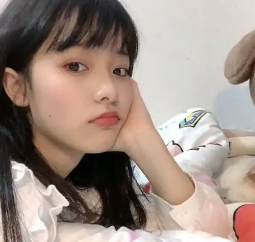 超丧系的扎心短句,句句让人痛心,眼泪汇成大海,赶紧抱走衣柜