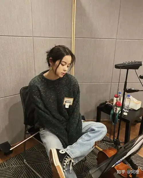 运动鞋该如何搭配出时尚感