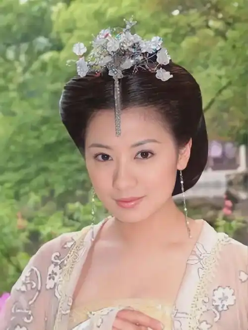 同样演武则天,刘晓庆和贾静雯一比,我才知道什么是老天赏饭吃