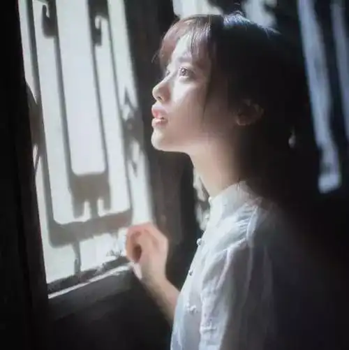 古风头像丨时间不是让人忘了痛,是让人习惯了痛