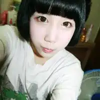 短发清纯头像女生赴约