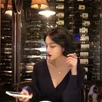 qq头像女霸气侧漏女生头