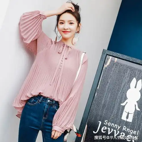 萱客女装搭配绑带高腰阔腿裤