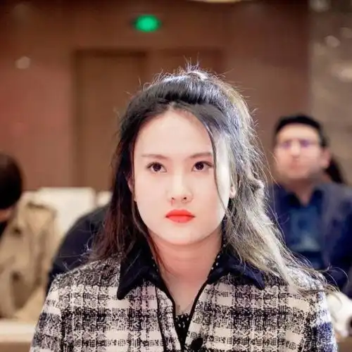 陈若琳不再沉默坦言舅舅就是我爸,否则不会出此下策