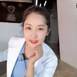 51岁韩国童颜美女牙医走红冻龄美貌和身材引关注