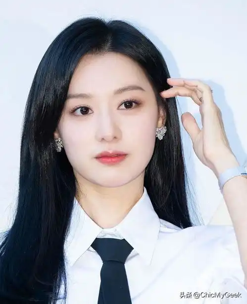 2025最美韩国女演员出炉金智媛宋慧乔都输给她