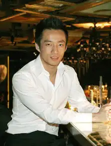 汪小菲来渝为俏江南新店剪彩微博自曝有点紧张