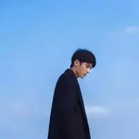 高清真人图片头像男生超高清真人男生头像