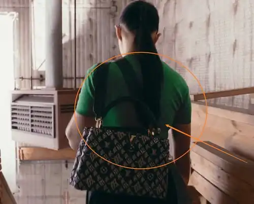 刘亦菲官宣新代言仙女气质全无,背影被网友嘲虎背熊腰身材走样