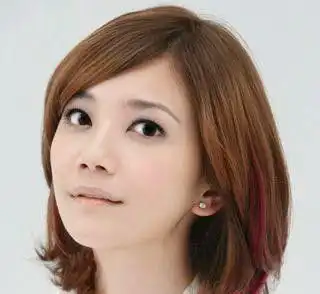 五位女星长发变短发郑爽清纯,蔡依林霸气,而她就像换了个人