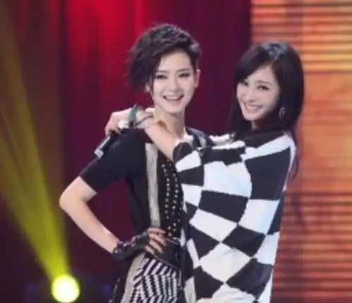 娱乐圈鲜为人知的铁闺蜜,杨幂戚薇关系好不算啥,赵薇的好闺蜜竟是她