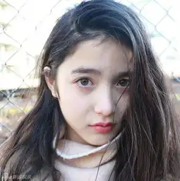 12岁小学生日法混血小模特山田直美走红