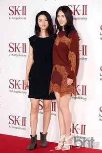 汤唯李允熹等出席活动美人相遇成风景