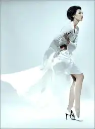 组图解密孙悦绯闻女友大学校花风情万种