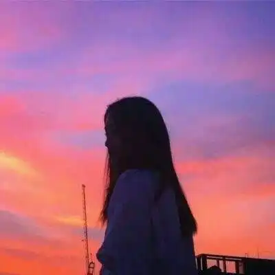 2023远去的背影女生头像