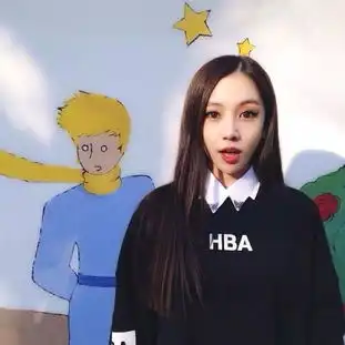 摩登女生的快乐自拍当初抛弃我如今还难受吗