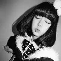 伤感女qq头像泪点