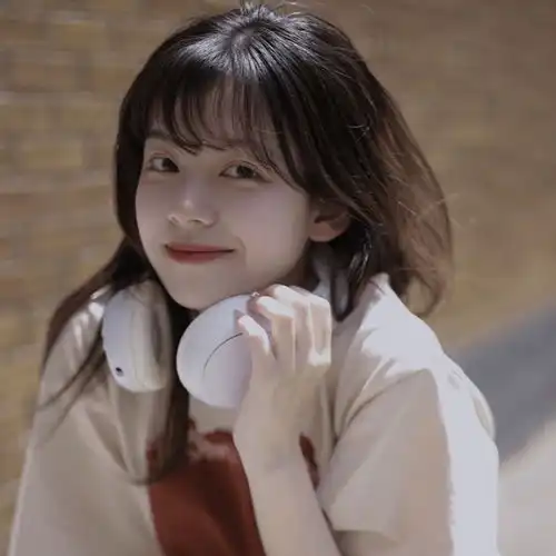 真人版女生头像一