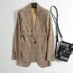 高级感头像欧美女生西装