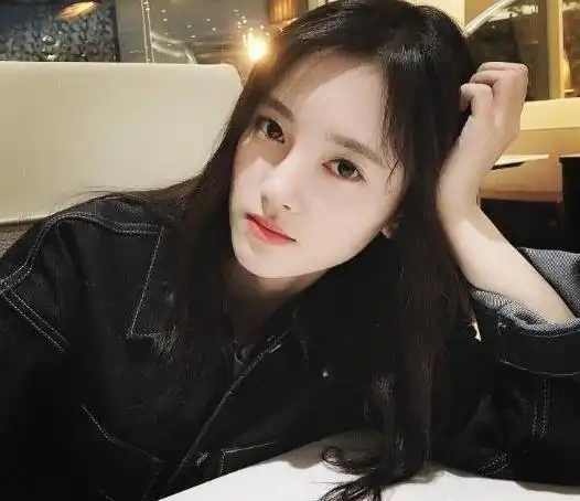 世界千年美女鞠婧祎只拍侧面,桥本已毁,黑妹让人难忘