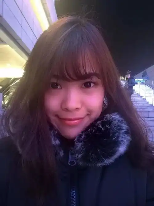 温柔可爱的大眼睛姑娘性格简单希望你成熟有担当