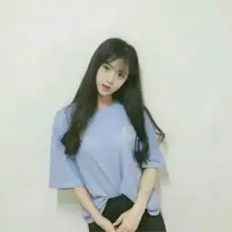 戴墨镜看美女的头像戚薇