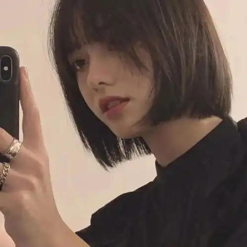 三次元短发女生头像讲究
