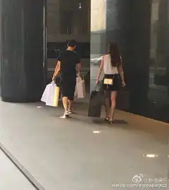 王思聪又交新欢网红美女水灵灵