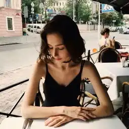 每日头像好看的欧美风女生头像和男生头像
