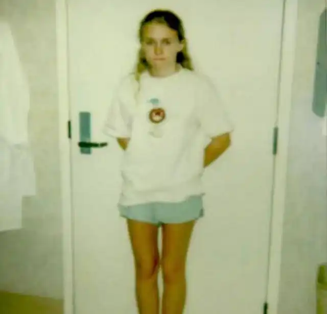 美国15岁少女被连环杀手绑架18小时后智取自救太厉害了