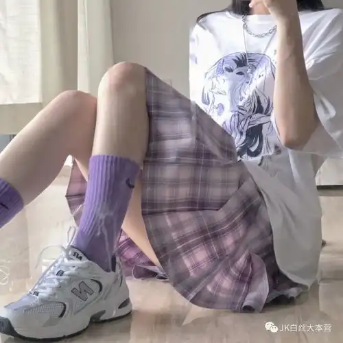 jk制服日常搭配情可酷可甜,拍照姿势今日份甜酷jk女孩上线