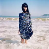 蓝天图片唯美女生头像文