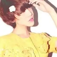 头上戴花女大头像微信头像图片大全