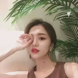 小清新文艺头像真人女走