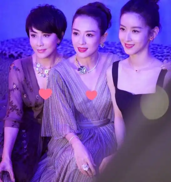 刘嘉玲与章子怡奶茶妹妹出席活动,闺蜜情胜过爱情,回应删除baby
