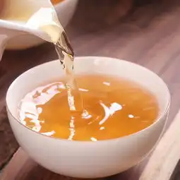 品一盏清茶看云卷云舒