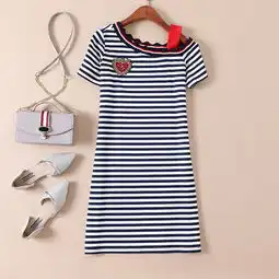 漏肩膀头像女生刺绣