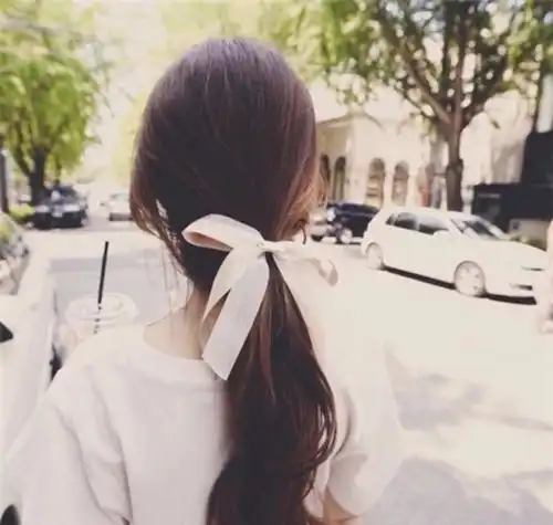 头像女真人背影婆婆